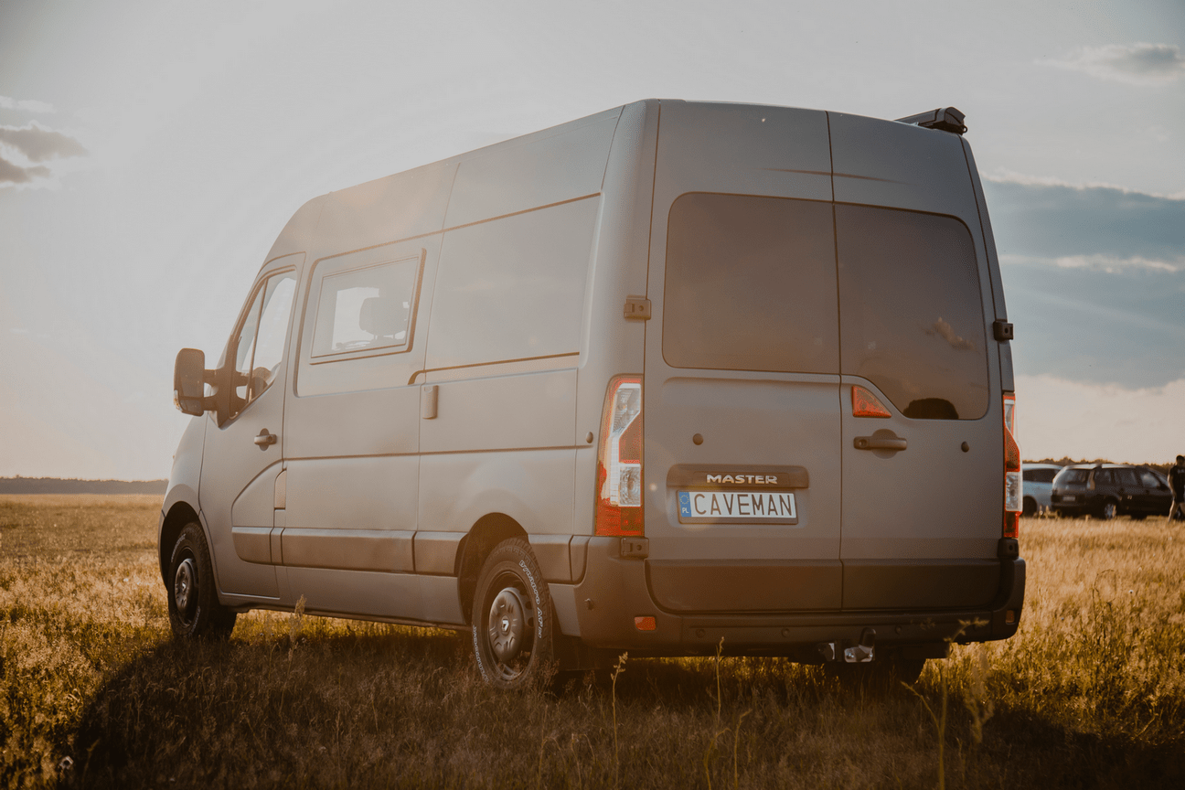 zabudowa-renault-master-cave-one_4