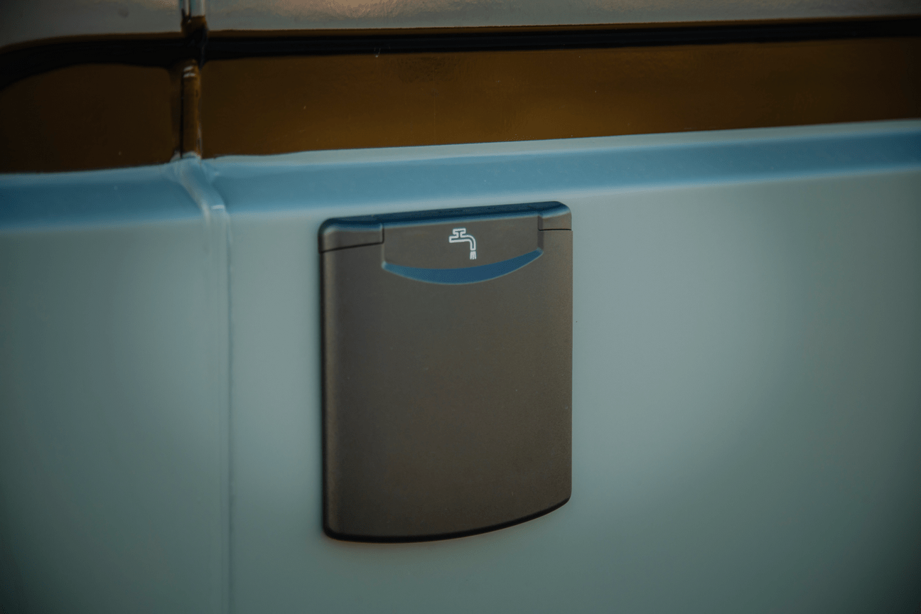 zabudowa-renault-master-cave-one_6
